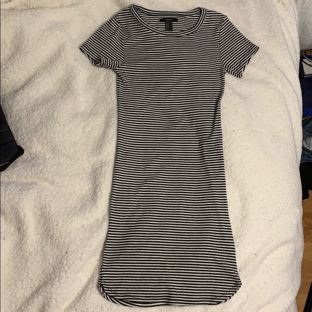 Bodycon black and white striped tshirt dress
